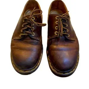 Vintage Dr.Martens brown men’s Oxford. Made in England size 9 s-l400.jpg main image 4